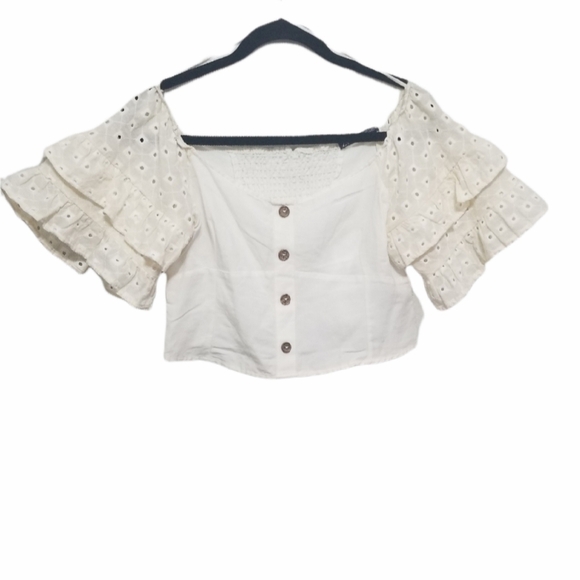 𝅺ZARA Beige embroidered ruffled sleeves, crop top,  size L. - Picture 5 of 16